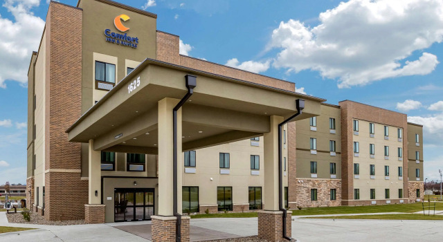 Comfort Inn & Suites West Des Moines, Rezerwuj Hotel Hotele w Iowa z basenem, Basen