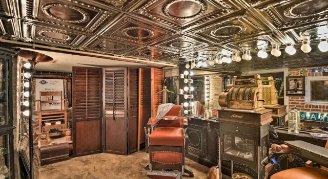 Коттедж с 3 комнатами Historic Renovated Home < 2 Mi to Beach & Pier!