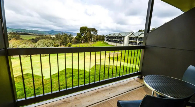 Двухместный номер Superior Novotel Barossa Valley Resort