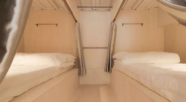 Кровать в общем номере (женский номер) GOLDEN GUEST HOUSE HAKATA - Hostel