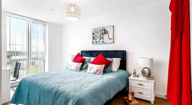 Stylish 2 Bed/2 Bath, Parking - Bracknell Centre, Varaa Huoneisto Asunnot kohteessa Merseyside, Huoneisto