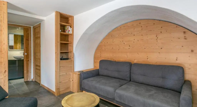 Appartement La Clusaz, 2 pièces, 4 personnes - FR-1-437-89, Забронировать Апартаменты/квартира Отели Ла-Клюза с парковкой, рядом с Горнолыжный подъемник Риффруа, Парковка