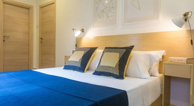 Deluxe One BD Apt in Osu Made, Prenota Hotel Hotel a Greater Accra con piscina, Piscina
