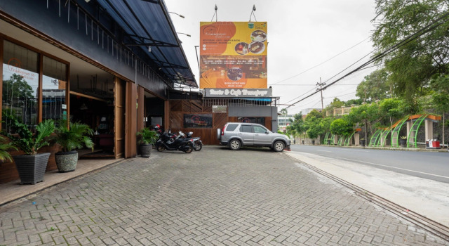 RedDoorz Plus near Balai Kota Batu 2