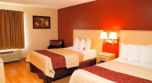 Четырёхместный номер Standard Red Roof Inn London I-75