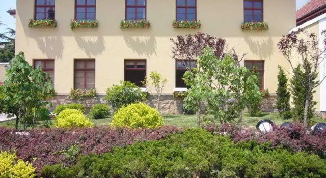 Beach Castle Hotel, Забронировать Отель Циндао Qingdao Region, рядом с Luxun Park
