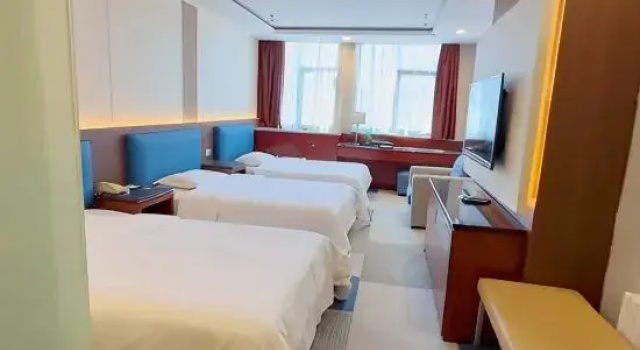 Трёхместный номер Standard Best Western Yantai Hotel