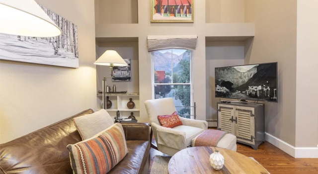 River Club 309 2 Bedroom Condo by Alpine Lodging Telluride, Забронировать Отель Отели Telluride Ski 3 звезды, 3*