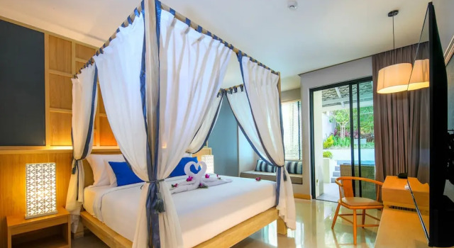 Pool вилла с 2 комнатами CRAFT Resort & Villas, Phuket Town - scheduled shuttle to Phuket Old Town
