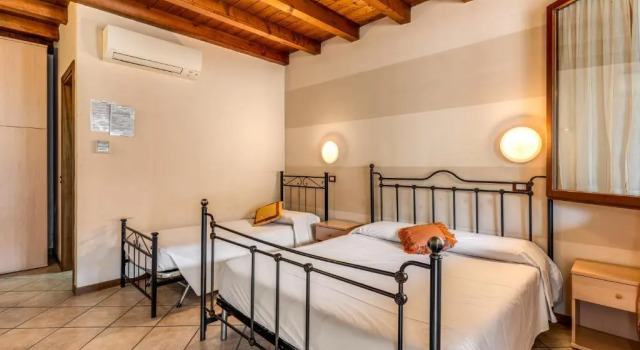Agriturismo Pozzo Fiorito, Забронировать Отель Кастильоне-делле-Стивьере Ломбардия