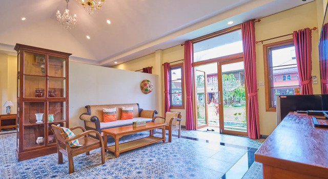 Люкс HueanKhamHom Resort