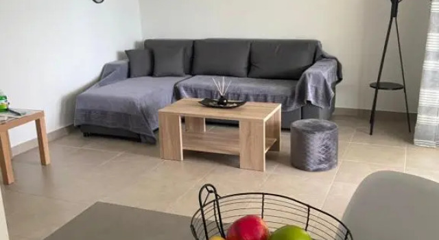 M & F HOUSE, Забронировать Отель Оропос Ороп