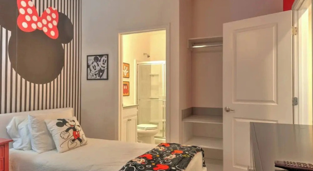 Luxury Townhouse w/ Private Pool Near Disney & Universal