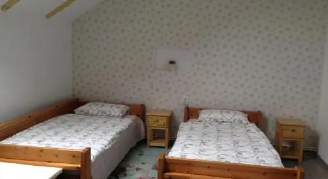 Casa Toma, Varaa Hotelli Avrig 