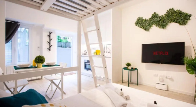 Apartment Padova 177, Book Lejlighed Milano Lombardiet, nær Crescenzago Metro Station