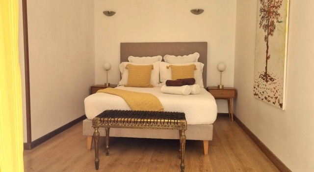 Casa do Criativo ® Bed&Breakfast, Забронировать Отель Отели Алмада 3 звезды, 3*