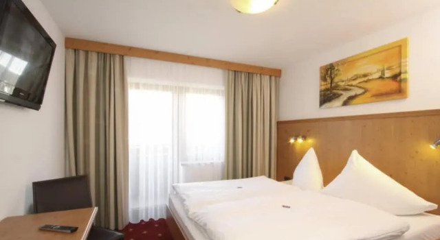 Двухместный номер Standard с балконом Hotel Neuwirt