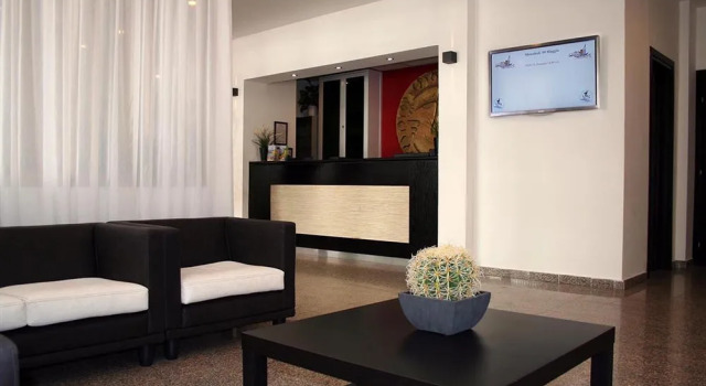 Hotel Club Costa Azzurra, Buchen Sie Hotel Brolo Sizilien