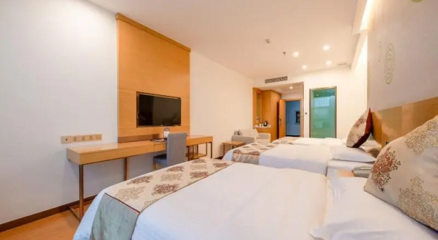 GreenTree Inn Nantong University Industrial Expo City Express Hotel, Varaa Hotelli Hotellit Nantong pysäköinnillä, Pysäköinti