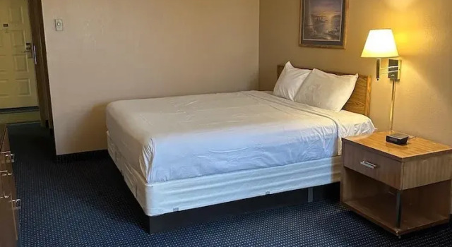Номер Standard The White House Inn