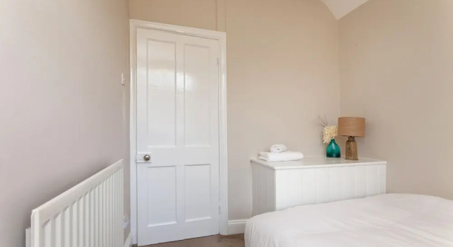 Коттедж Astley 3 bedroom house