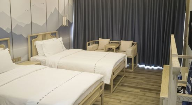 Люкс с 3 комнатами Quanyan Hotspring Holiday Hotel
