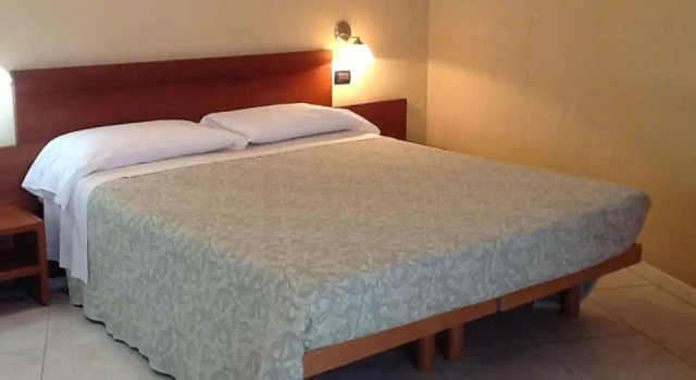 Camera Standard CerrutiHotel