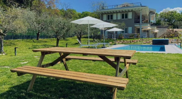 Апартаменты с видом на озеро Villa Nina - Apartments & Relax