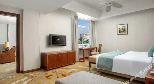 Люкс Superior West Gulf Holiday Hotel