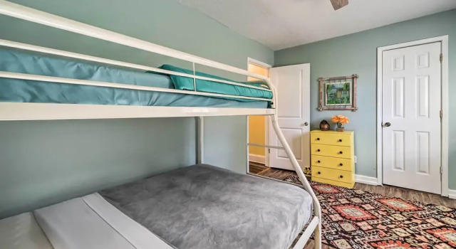 Pet-friendly Wilmington Home ~ 5 Mi to Beach!, 预订 酒店 威尔明顿 北卡罗莱纳州
