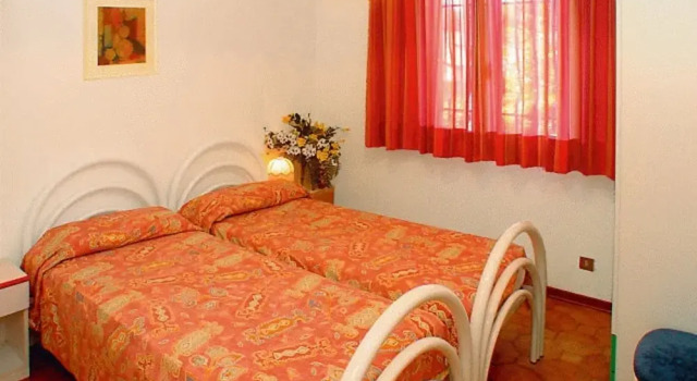 Ground Floor Vacation Home for six Guests, Book Lejlighed Hoteller i Friuli Venezia Giulia med parkering, Parkering