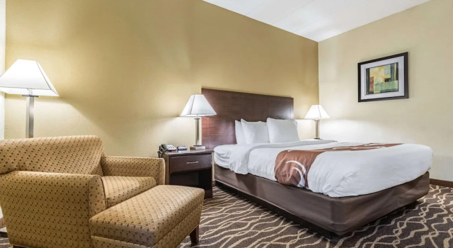 Номер Standard Quality Inn & Suites Southport