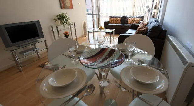 Апартаменты Stay Deansgate Apartments for 14 nights plus