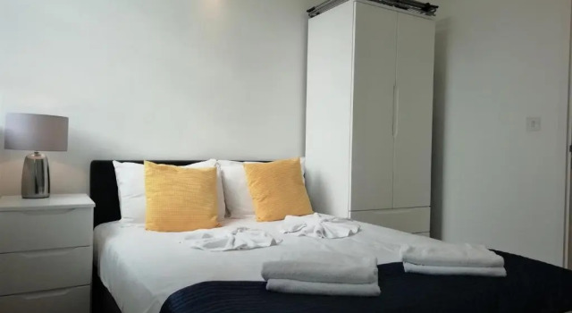 Апартаменты Leather Lane Serviced Apartments