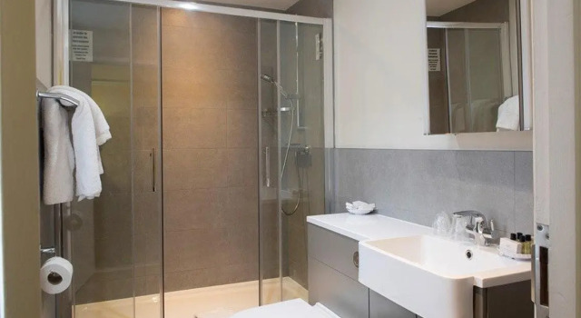 Одноместный номер Standard Royal Oxford Hotel