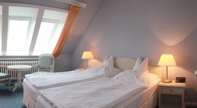 Kurhaus Hotel, Забронировать Отель Вик-ауф-Фёр Föhr