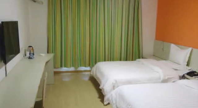 7 Days Inn