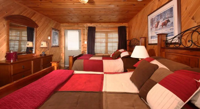 Четырёхместный номер Standard Tuckamore Lodge