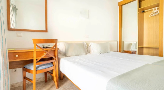 Standard Kahden hengen huone parvekkeella Hotel Nets