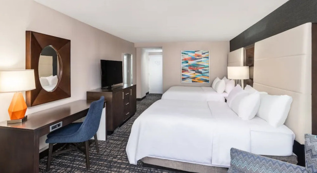 Четырёхместный номер Premium Crowne Plaza Annapolis by IHG