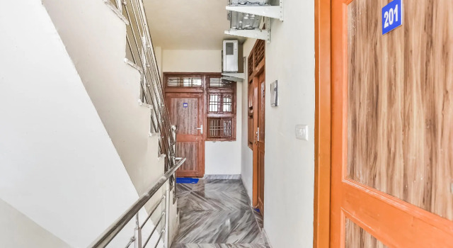 OYO 69507 Royal King Inn, Забронировать Отель Отели Дели 3 звезды, 3*