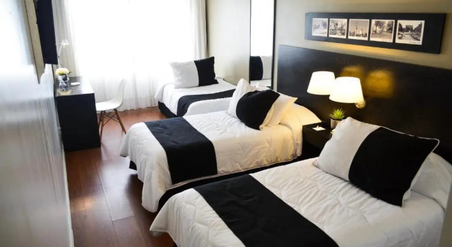 Трёхместный номер Standard Pocitos Plaza Hotel