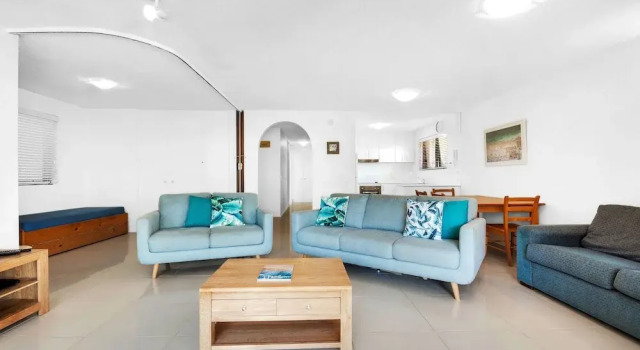 Двухместные апартаменты с балконом Lahaina Apartments