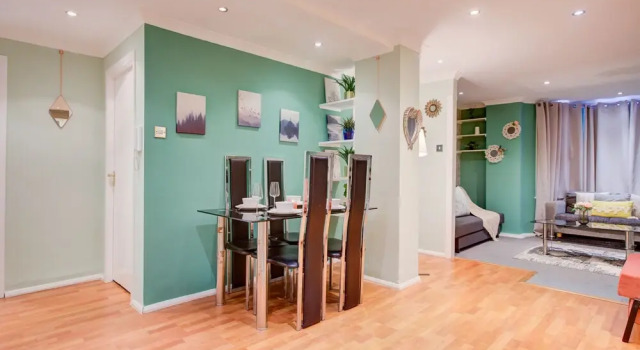 2-bedroom Private Independent Flat- Central London, Забронировать Отель Отели Англии 3 звезды, 3*