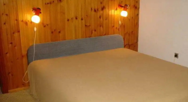 Apartments Bosnic, Prenota Appartamento Hotel a Croatian Islands con parcheggio, Parcheggio