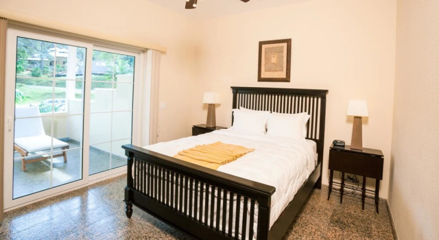 Lawson Rock Yellowfish 210, Book Hotel 4-stjernede hoteller i Roatan, 4*