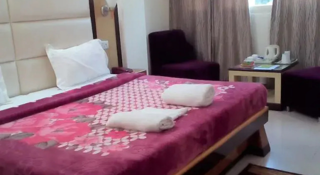 Hotel Ganesha Inn, Rezervovat Hotel Rišikéš Uttarakhand