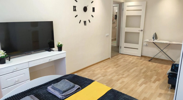 ApartKZN apartments at 61 Vishnevsky Street, Prenota Appartamento Hotel a Tatarstan con parcheggio, Parcheggio