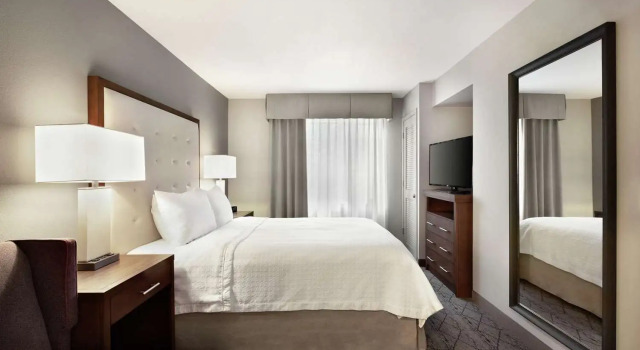 Люкс Homewood Suites by Hilton Portland Airport