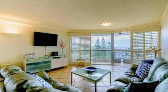 Main Beach Waterfront Apartment, Buchen Sie Ferienwohnung Main Beach Gold Coast